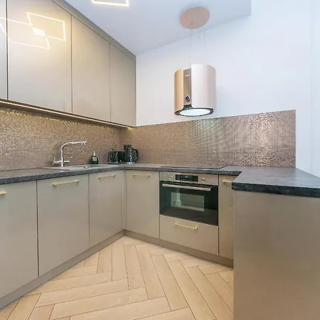 Pomorskie Bernadowska Gold * غدينيا